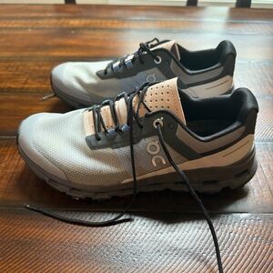 ON Cloudvista, Womens, Size 8, Alloy/Black